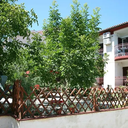 Apartment Apartments Nea Rovinj